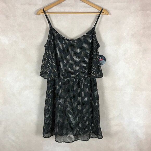 FISHBOWL Black/Gold Zig Zag Popover Dress NWT Large - Picture 3 of 10